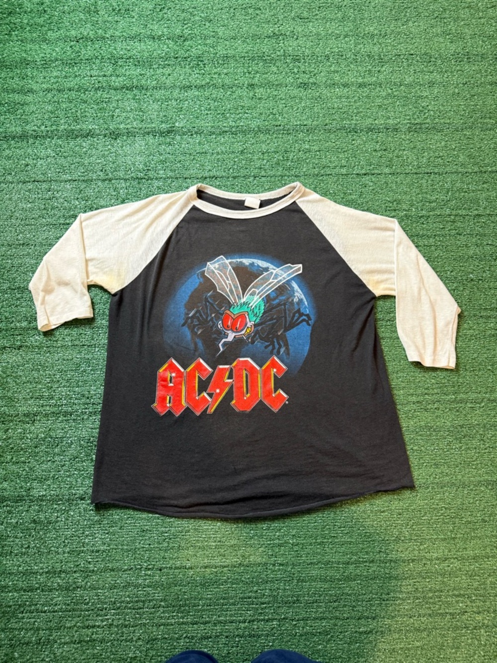RARE! AC/DC 1985 Vintage Men's Raglan Fly On the Wall Shirt White/Black XL